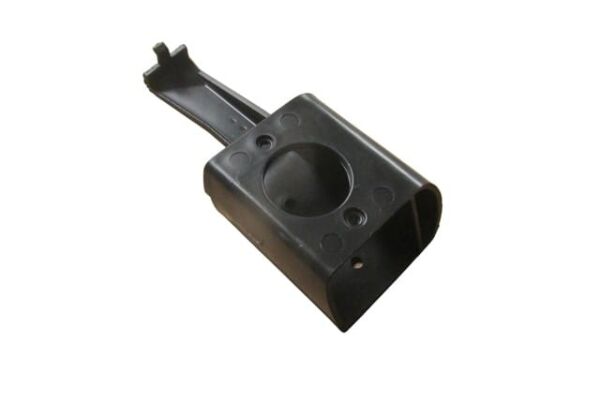 MERCEDES E CLASS- W210- 96/99; ÖN TAMPON DIŞ BAĞLANTI BRAKETİ SOL