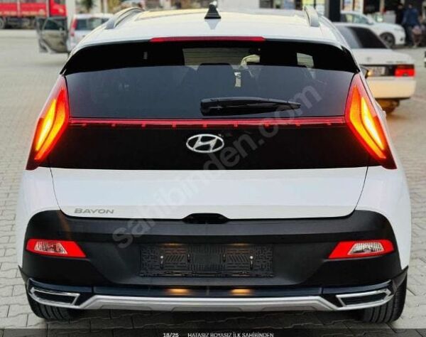 HYUNDAI BAYON- 21/25; ARAÇ BİLGİLERİ VE RESİMLERİ