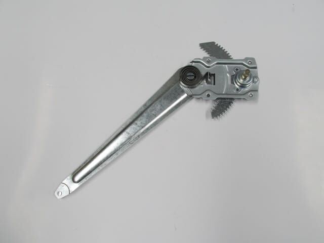 TOYOTA HILUX- PICK UP LN145- 98/01; ÖN CAM KRİKOSU SAĞ MANUEL (HUSHAN)