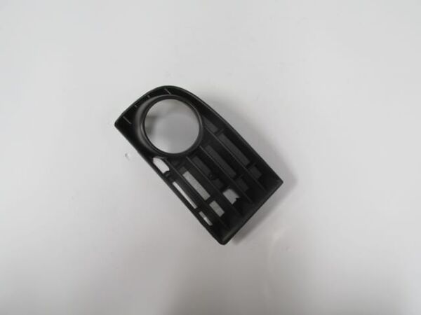 VOLKSWAGEN GOLF- 5- 04/09; SİS LAMBA KAPAĞI SAĞ SİYAH (SİS DELİKLİ) (PÜTÜRLÜ TİP) (TW)