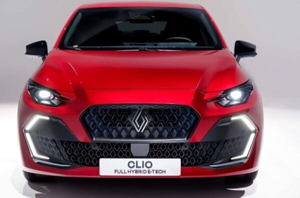 RENAULT CLIO- 6- HB- 2026->; ARAÇ BİLGİLERİ VE RESİMLERİ