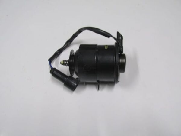 MAZDA 323- HB- 90/95; FAN MOTORU 3 BAĞLANTILI BÜYÜK TİP (OVAL)