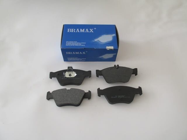 MERCEDES E CLASS- W210- 96/99; ÖN FREN BALATASI (KABLOSUZ)DİSK)150,2X66,3X18,5/151,2X60,8X18,5)B