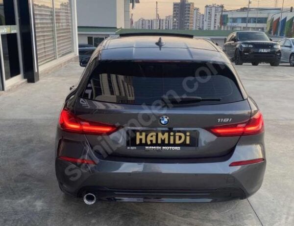 BMW 1 SERI- F40- 20/22; ARAÇ BİLGİLERİ VE RESİMLERİ