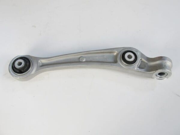 AUDI A6- 12/18; ÖN ALT TABLA SAĞ BURÇLU (SALINCAK) ALÜMİNYUM (SH)