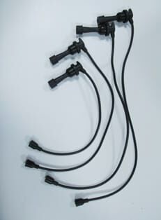 MITSUBISHI GALANT- 88/91; BUJİ KABLOSU TAKIM (16V)2.0 cc (YOW JUNG)