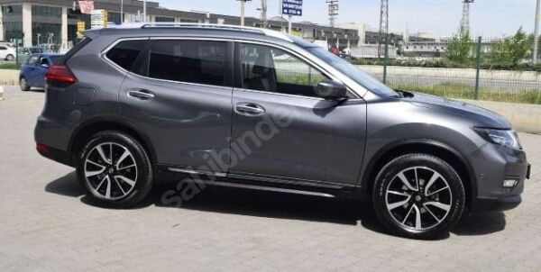 NISSAN X TRAIL- 17/21; ARAÇ BİLGİLERİ VE RESİMLERİ
