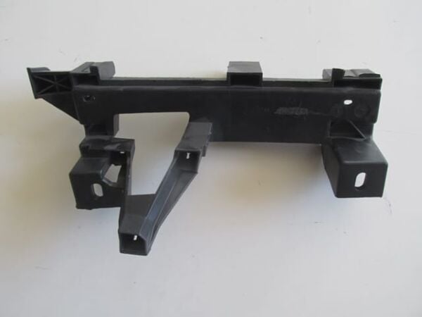 PEUGEOT 307- 06/08; FAR ALT BAĞLANTI BRAKETİ SOL PLASTİK (TYG)