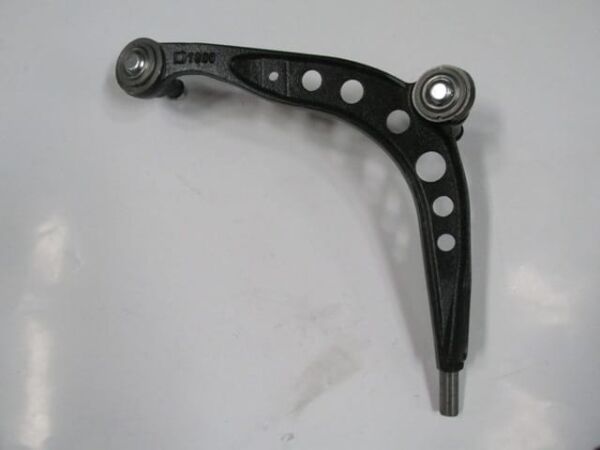 BMW 3 SERI- E30- 84/91; ÖN ALT TABLA SAĞ ROTİLLİ/SALINCAKLI (ÇELİK DÖVME) (SH)