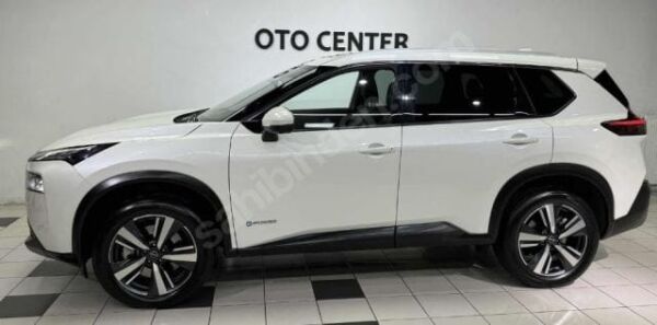 NISSAN X TRAIL- 22/25; ARAÇ BİLGİLERİ VE RESİMLERİ