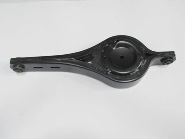 FORD MONDEO- 07/11; ARKA ALT TABLA SAĞ/SOL AYNI (ADET) (SALINCAK) (BURÇLU) (SH)