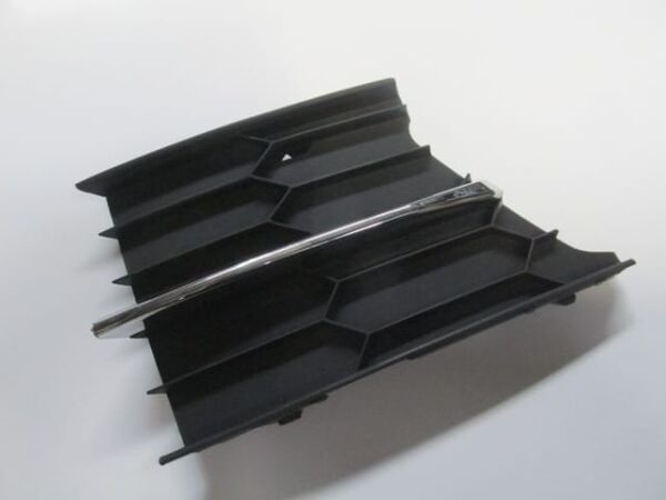 SKODA RAPID- 13/16; TAMPON PANJURU SOL NİKELAJ ÇITALI (SİS LAMBASI YANI)(TW)