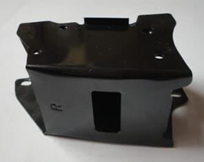 NISSAN MICRA- K11- 93/97; ÖN TAMPON BAĞLANTI BRAKETİ SAĞ (TYG)