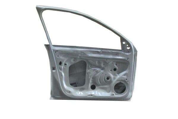 SKODA RAPID- 13/18; ÖN KAPI KOMPLE SOL GRİ BOYALI (İCELİ/ÇEKOMASTİKLİ) (SIMYI)