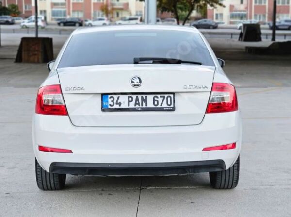 SKODA OCTAVIA- 13/17; ARAÇ BİLGİLERİ VE RESİMLERİ