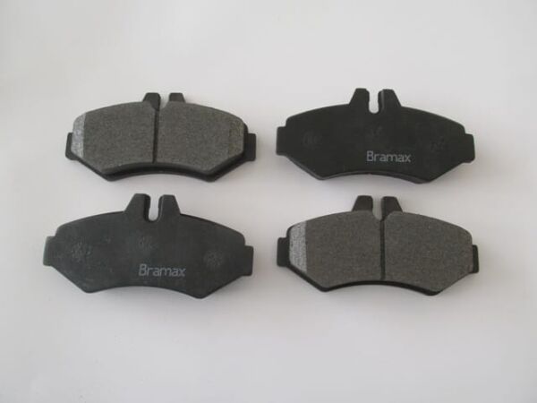 VOLKSWAGEN VOLT- LT35/LT46- 96/07; ARKA FREN BALATASI (KULAKSIZ)KABLOSUZ)DİSK)(125,6X62X17,8)BRA