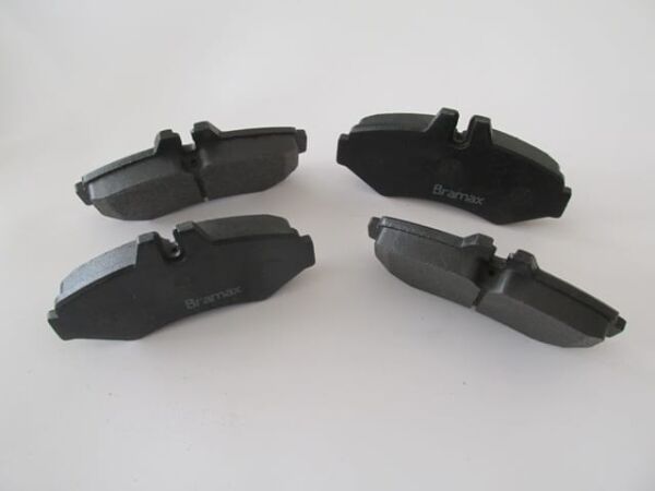 VOLKSWAGEN VOLT- LT35/LT46- 96/07; ARKA FREN BALATASI (KULAKSIZ)KABLOSUZ)DİSK)(125,6X62X17,8)BRA