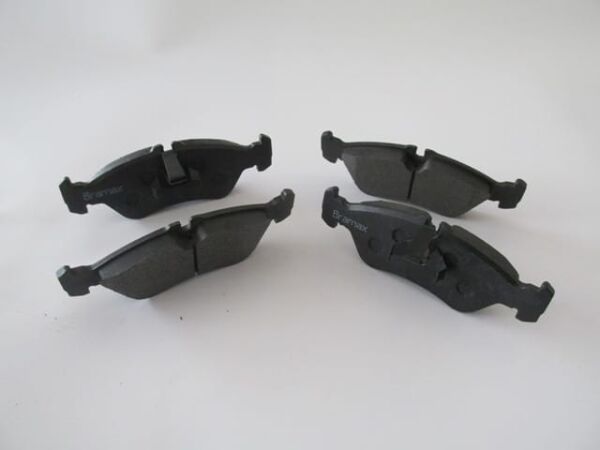 VOLKSWAGEN VOLT- LT35/LT46- 96/07; ARKA FREN BALATASI (KULAKLI)KABLOSUZ)DİSK)156,3X54,8X17,5)BRA