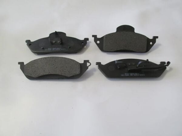 MERCEDES ML CLASS- W163- 98/05; ÖN FREN BALATASI (KABLOSUZ)(188X77X16,6/18 8X59X15.6)(BRAMAX)