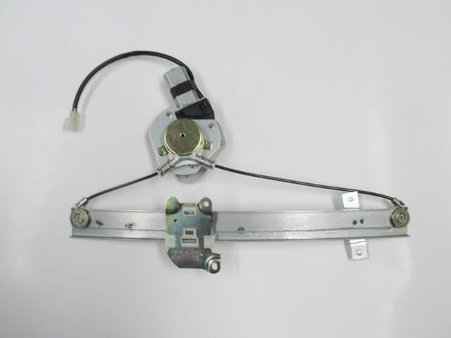 MAZDA 323- FAMILIA- 95/97; ÖN CAM KRİKOSU SOL ELEKTRİKLİ/MOTORLU (HUSHAN)