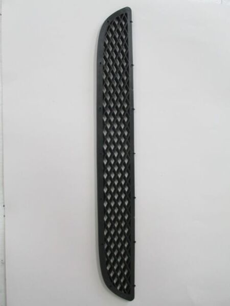 PEUGEOT BOXER- 07/13; ÖN TAMPON PANJURU ALT SİYAH PLASTİK (İTALYA)