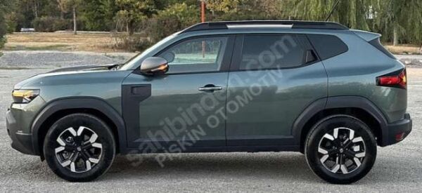 RENAULT DUSTER- 24/25; ARAÇ BİLGİLERİ VE RESİMLERİ