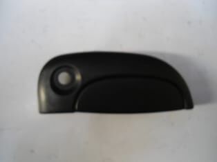 RENAULT KANGOO- 98/03; ÖN KAPI DIŞ AÇMA KOLU SAĞ SİYAH ANAHTAR DELİKLİ (HUSHAN)