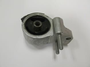 TOYOTA COROLLA- AE92- 88/92; MOTOR TAKOZU SAĞ TRİGER ÖNÜ 1.6CC (DIŞI ALÜMİNYUM OLAN TİP)