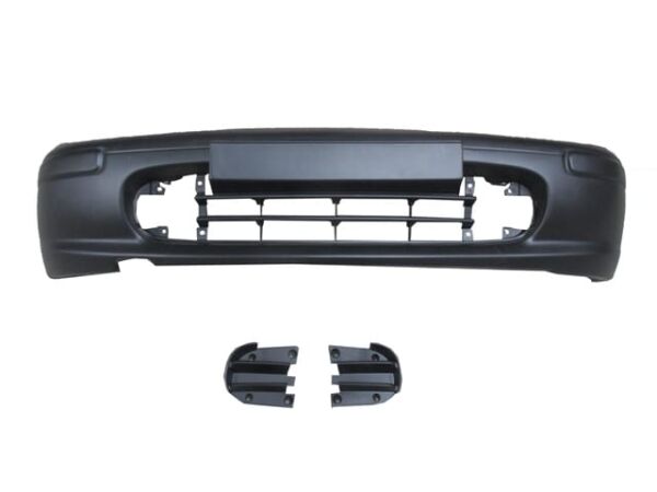 NISSAN MICRA- K11- 98/00; ÖN TAMPON SİYAH(SİS DELİĞİ İÇ KISIMDA)(BANDI KÖŞESİNDE)KENDİNDEN BANTLI(TW