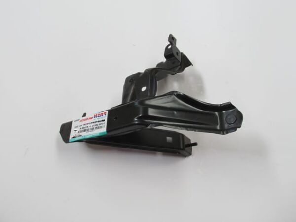 TOYOTA HILUX- PICK UP LN145- 02/05; ÖN ÇAMURLUK İÇ BAĞLANTI BRAKETİ SOL (TW)