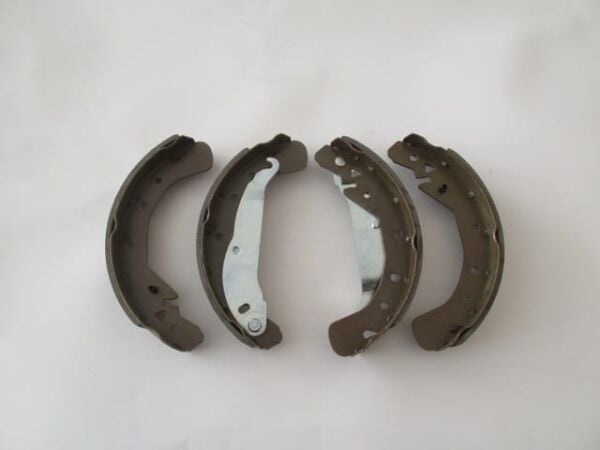 OPEL COMBO- 93/01; ARKA FREN PABUCU 1,3/1,4/1,6/1,7 (114,3X40)(BRAMAX)