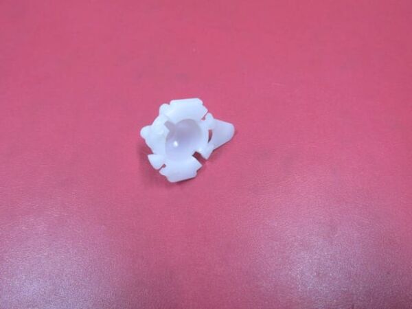 UNIVERSAL UNIVERSAL-; SİLGİ MANEVRA KOL AŞIĞI 12MM ÜÇGEN TİP TÜM ARAÇLAR İÇİN