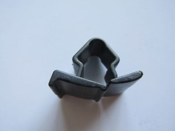 UNIVERSAL UNIVERSAL-; KAPUT İZOLATÖR KLİPSİ (FIAT/PEUGEOT/CITROEN/VOLKSWAGEN)