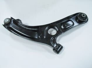 HYUNDAI ELANTRA- 11/15; ÖN ALT TABLA SOL (BURÇLU/ROTİLLİ) (SALINCAK) (SH)