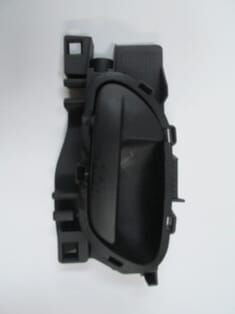 CITROEN BERLINGO- 08/18; ÖN KAPI İÇ AÇMA KOLU SAĞ SİYAH (ELCEĞİ SİYAH) (HUSHAN)