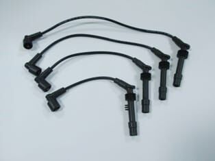 OPEL VECTRA- A- 93/95; BUJİ KABLOSU TAKIM (8V)(X16SZ)1.6 cc (YOW JUNG)