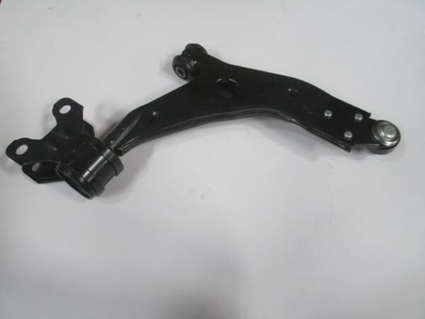 FORD KUGA- 17/19; ÖN ALT TABLA SOL ROTİLLİ/BURÇLU/TAKOZLU (SALINCAK) (SH)