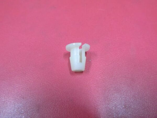 UNIVERSAL UNIVERSAL-; ÖN/ARKA KAPI İÇ AÇMA KOLU KLİPSİ C TİPİ TÜM ARAÇLAR İÇİN