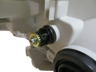 TOYOTA HILUX- PICK UP VIGO- 05/09; FAR LAMBASI SOL ELEKTRİKLİ/MOTORSUZ/SARI (CASP) (E MARKLI)