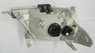 TOYOTA HILUX- PICK UP VIGO- D4D 05/09; FAR LAMBASI SOL ELEKTRİKLİ/MOTORLU SARI SİNYALLİ (CASP)