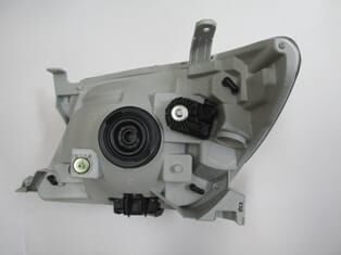 TOYOTA HILUX- PICK UP VIGO- 10/11; FAR LAMBASI SAĞ ELEKTRİKLİ/MOTORSUZ/BEYAZ SİNYALLİ (H4)