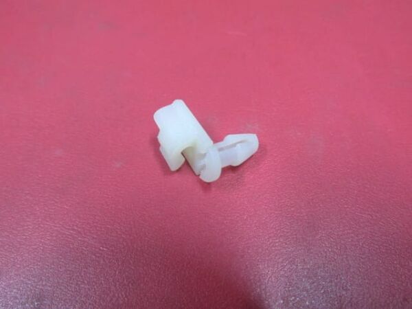 UNIVERSAL UNIVERSAL-; ÖN/ARKA KAPI KİLİT KLİPSİ F TİPİ TÜM ARAÇLAR İÇİN