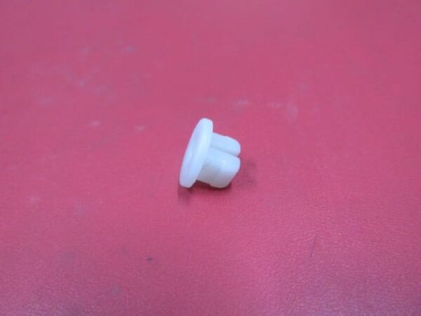 UNIVERSAL UNIVERSAL-; ÖN/ARKA CAM KRİKO KLİPSİ TÜM ARAÇLAR İÇİN