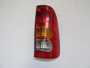 TOYOTA HILUX- PICK UP VIGO- 05/11; STOP LAMBASI SAĞ KIRMIZI/SARI/BEYAZ (DUYLU) (CASP)(E MARKLI)