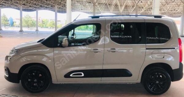 CITROEN BERLINGO- 19/24; ARAÇ BİLGİLERİ VE RESİMLERİ