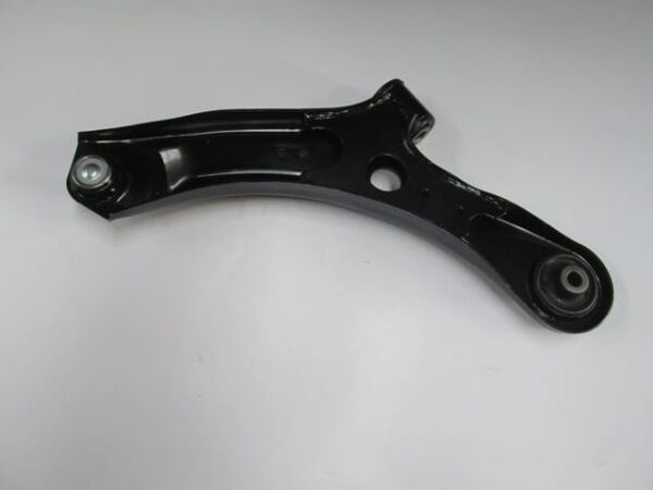 SUZUKI SX4- 07/13; ÖN ALT TABLA SAĞ ROTİLLİ/BURÇLU (SALINCAK) (SH)