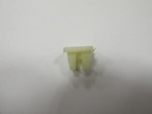 UNIVERSAL UNIVERSAL-; ÖN PANJUR KLİPSİ D TİPİ TÜM ARAÇLAR İÇİN