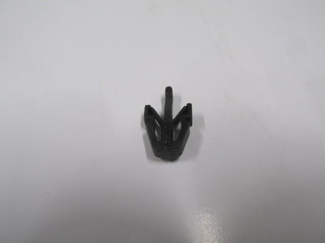 UNIVERSAL UNIVERSAL-; ÖN PANJUR KLİPSİ E TİPİ TÜM ARAÇLAR İÇİN