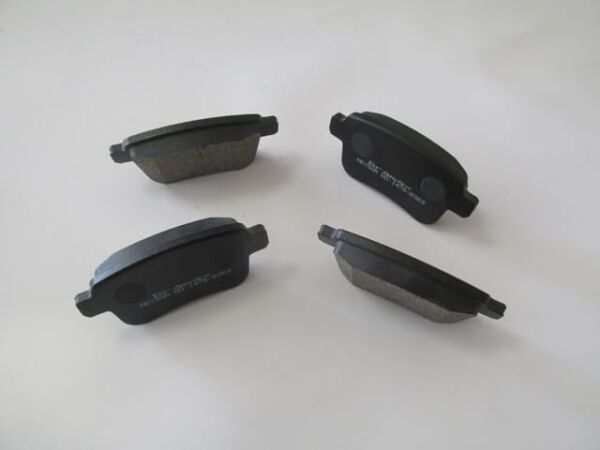 RENAULT KANGOO- 4- 14/21; ARKA FREN BALATASI (KABLOSUZ)(DİSK) (95,4X43,9X16)(BRAMAX)