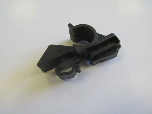 UNIVERSAL UNIVERSAL-; PANDİZOT/PERDE TUTUCU SOL (FIAT)